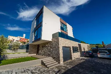 5-Bedroom Villa in Korčula for up to 10 Guests