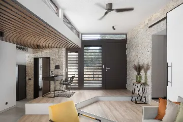 4-Bedroom Villa in Sutivan for Up to 8 Guests