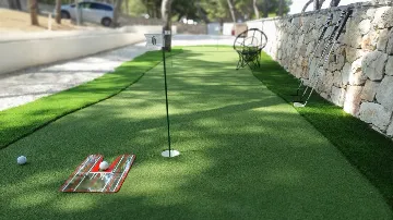 4-Bedroom Villa in Sutivan for Up to 8 Guests