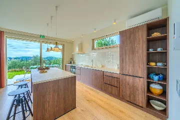 4-Bedroom Villa with Heated Pool in Cavtat