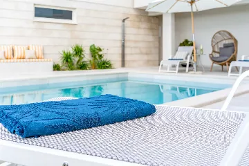 4-Bedroom Villa with Heated Pool in Cavtat