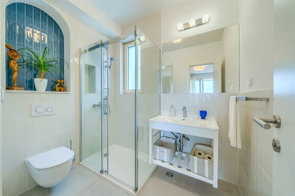 4-Bedroom Villa with Heated Pool in Cavtat