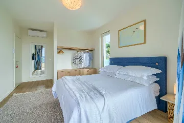 4-Bedroom Villa with Heated Pool in Cavtat