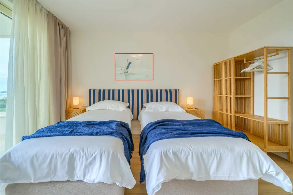 4-Bedroom Villa with Heated Pool in Cavtat