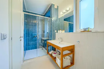 4-Bedroom Villa with Heated Pool in Cavtat