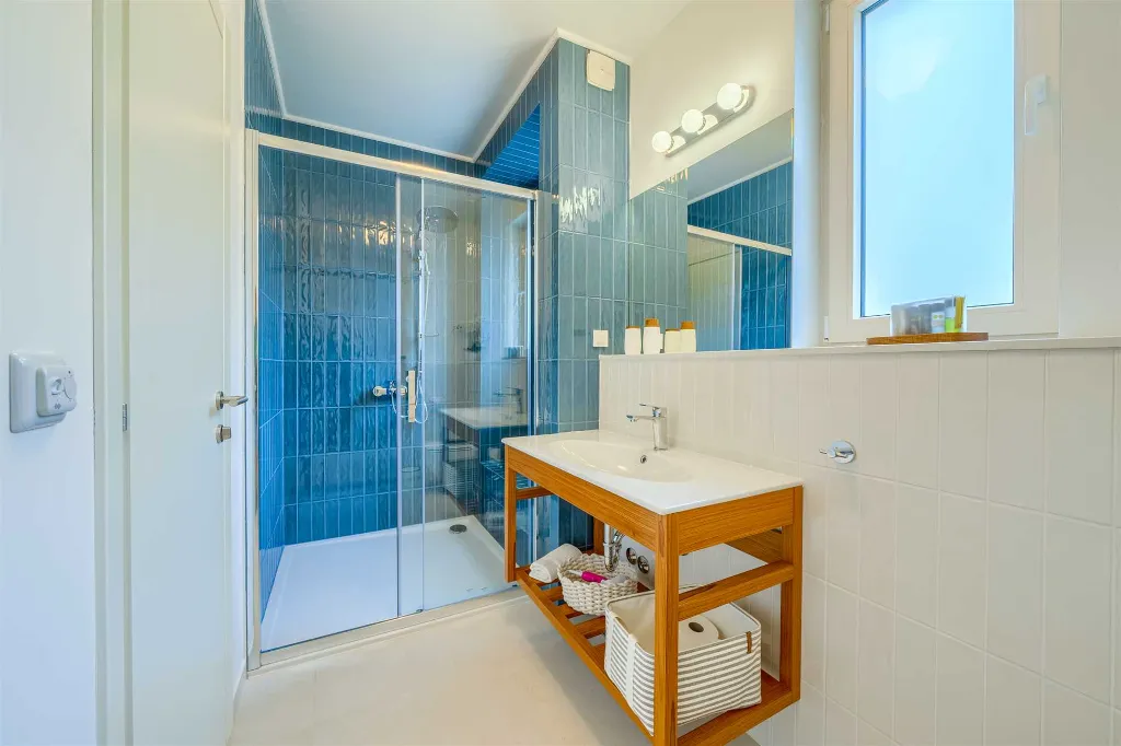 4-Bedroom Villa with Heated Pool in Cavtat
