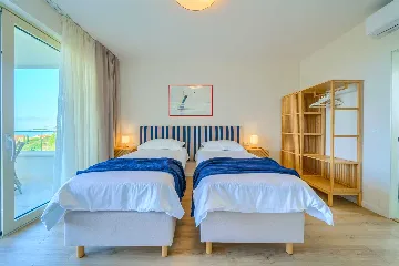 4-Bedroom Villa with Heated Pool in Cavtat