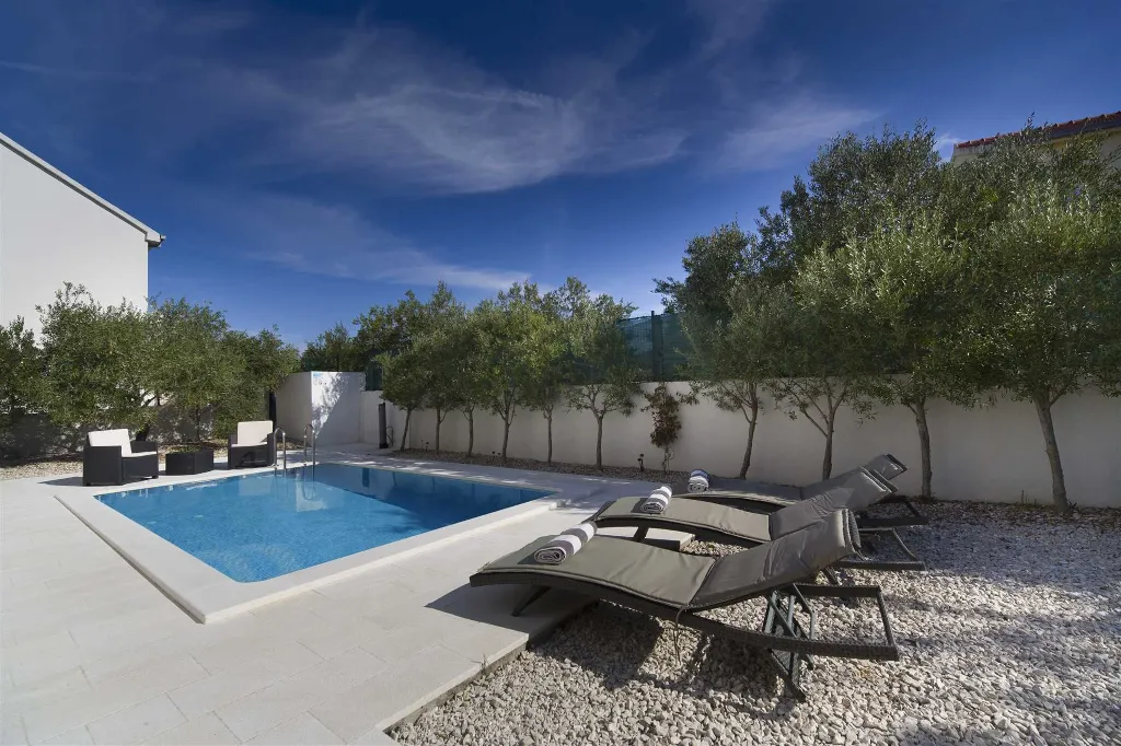 3-Bedroom Villa with Private Pool in Ljubljeva