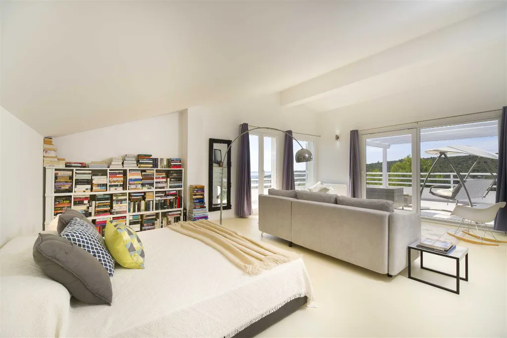 3-Bedroom Villa with Private Pool in Ljubljeva