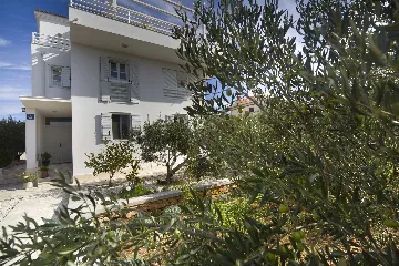 3-Bedroom Villa with Private Pool in Ljubljeva