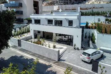 Pula 4-Bedroom Villa with Heated Private Pool