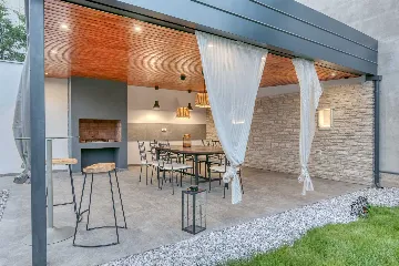 Pula 4-Bedroom Villa with Heated Private Pool