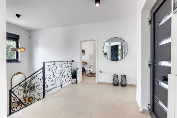 Pula 4-Bedroom Villa with Heated Private Pool