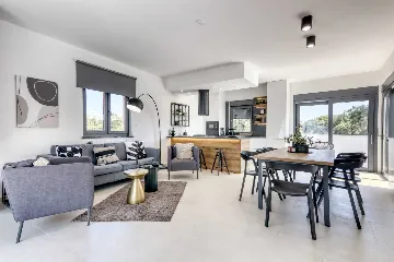 Pula 4-Bedroom Villa with Heated Private Pool