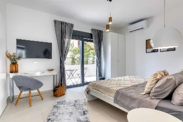 Pula 4-Bedroom Villa with Heated Private Pool