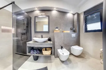 Pula 4-Bedroom Villa with Heated Private Pool