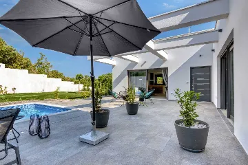 Pula 4-Bedroom Villa with Heated Private Pool