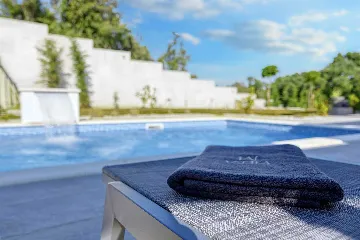 Pula 4-Bedroom Villa with Heated Private Pool