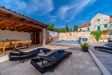 Historic Villa in Nerežišća on Brac for Up to 10