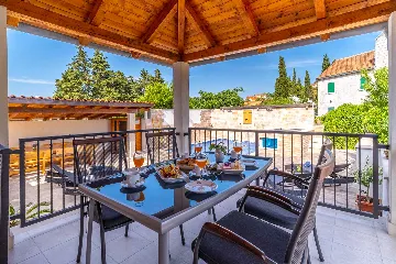 Historic Villa in Nerežišća on Brac for Up to 10