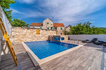 Historic Villa in Nerežišća on Brac for Up to 10