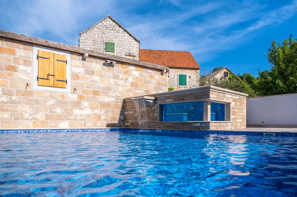 Historic Villa in Nerežišća on Brac for Up to 10