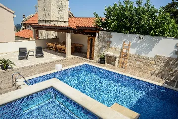 Historic Villa in Nerežišća on Brac for Up to 10