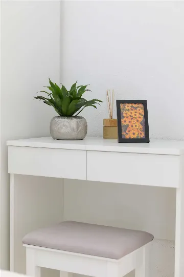 Sutivan Villa with Four Apartments for Up to 14