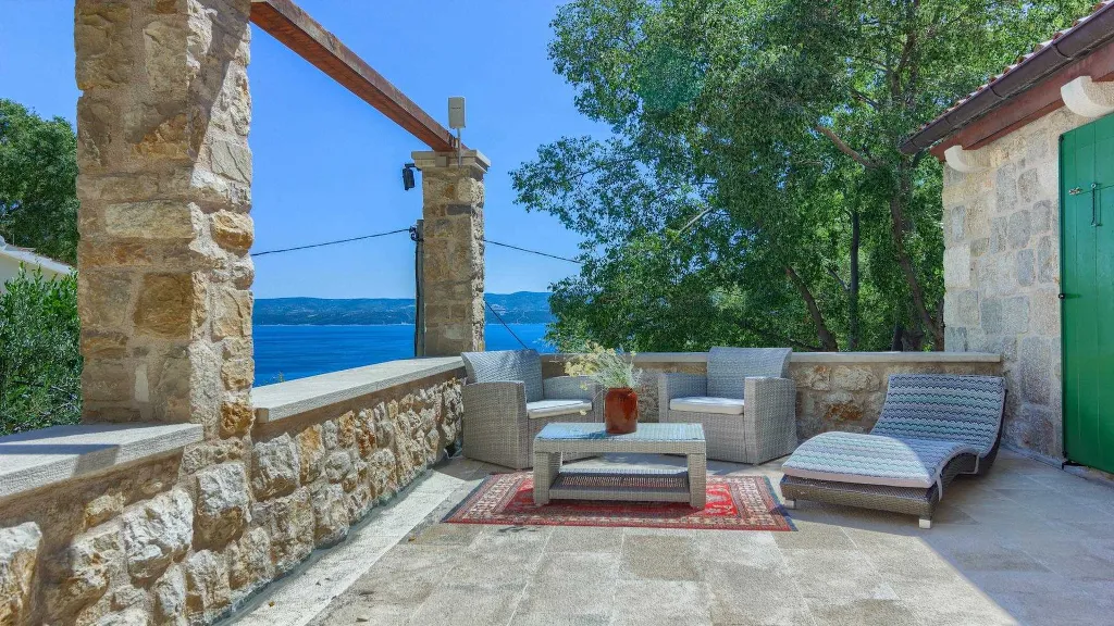 Omis Villa with Private Pool and Sea Views