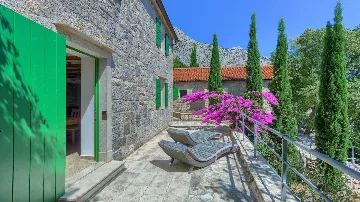 Omis Villa with Private Pool and Sea Views