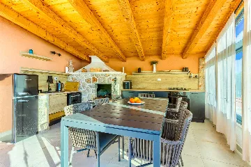 Villa in Ivan Dolac for Up to 7 Guests