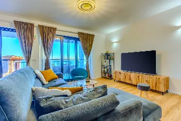 Villa in Ivan Dolac for Up to 7 Guests