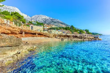 Villa in Ivan Dolac for Up to 7 Guests