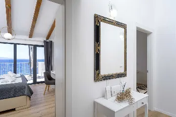 Villa in Ivan Dolac for Up to 7 Guests