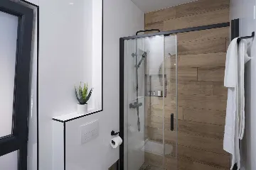 Villa in Ivan Dolac for Up to 7 Guests