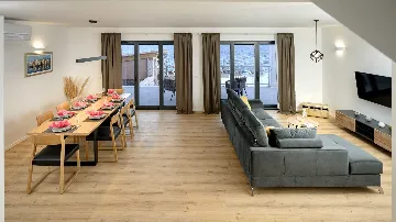 Villa in Ivan Dolac for Up to 7 Guests