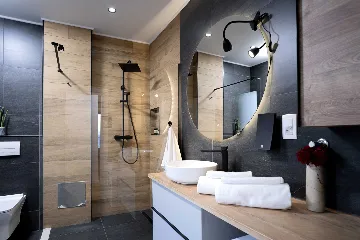 Villa in Ivan Dolac for Up to 7 Guests