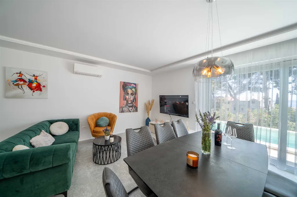 3-Bedroom Semi-Detached Villa in Sumartin