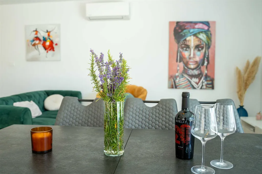 3-Bedroom Semi-Detached Villa in Sumartin