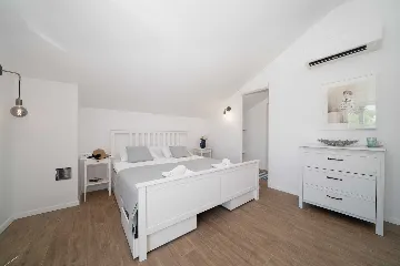 Mediterranean Villa with Sea Views in Sumartin