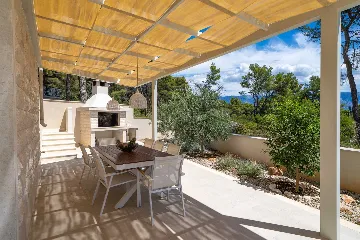Mediterranean Villa with Sea Views in Sumartin