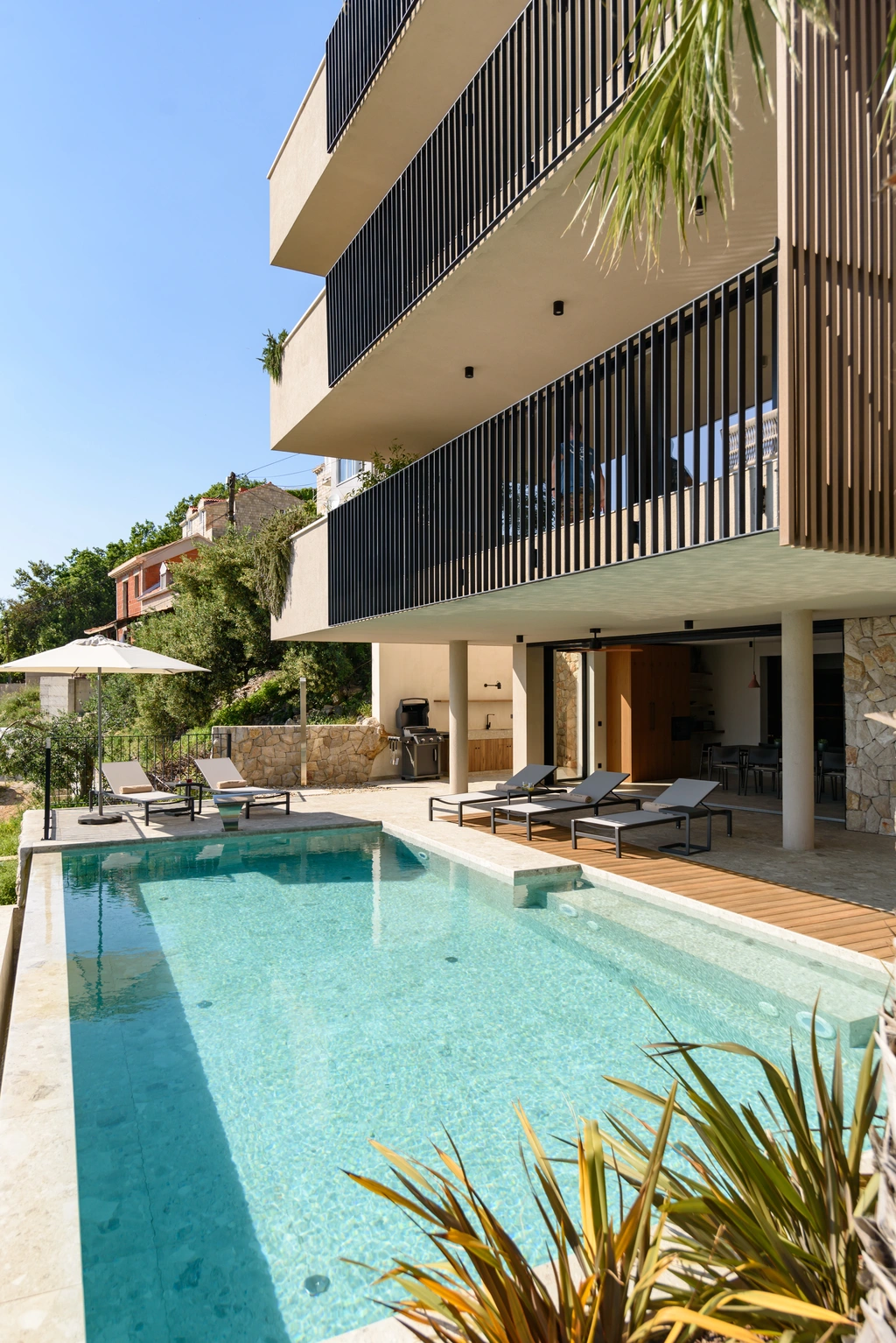 Sea-View 5-Bedroom Villa in Zaton for 10
