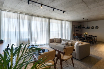 Sea-View 5-Bedroom Villa in Zaton for 10