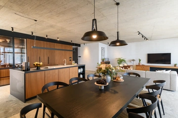 Sea-View 5-Bedroom Villa in Zaton for 10