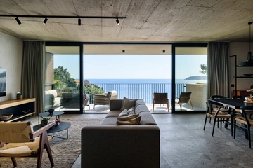 Sea-View 5-Bedroom Villa in Zaton for 10