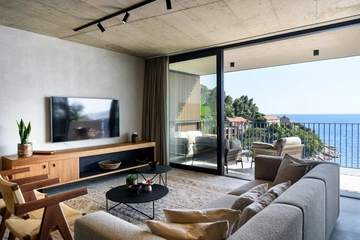 Sea-View 5-Bedroom Villa in Zaton for 10