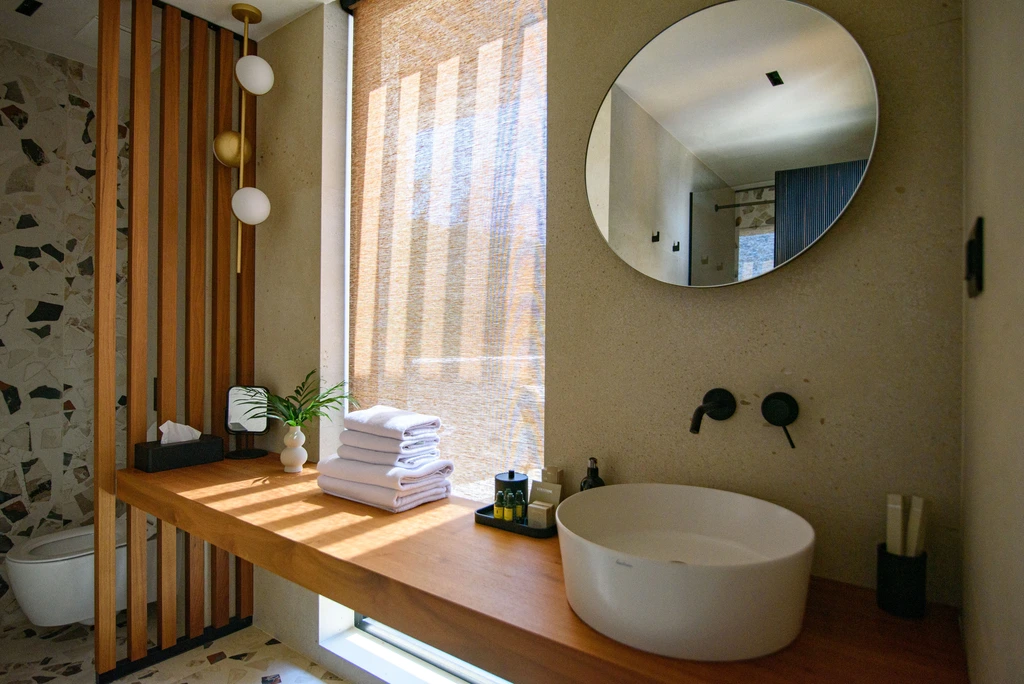 Sea-View 5-Bedroom Villa in Zaton for 10