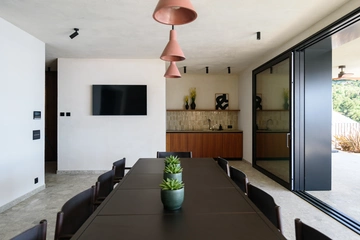 Sea-View 5-Bedroom Villa in Zaton for 10