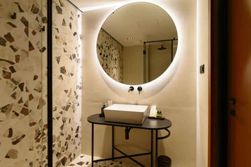 Sea-View 5-Bedroom Villa in Zaton for 10