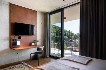 Sea-View 5-Bedroom Villa in Zaton for 10